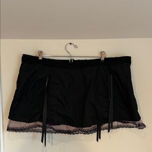 Lip Service Black Skull Tag Apparel 2X Lace Y2K vintage rare goth